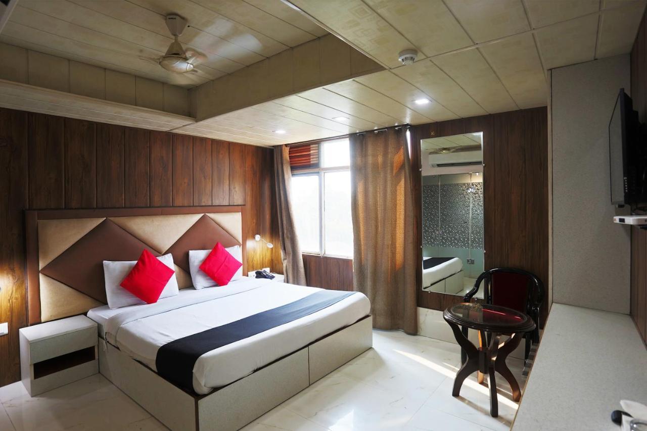 Capital O 23188 Glory Villa Yeni Delhi Dış mekan fotoğraf